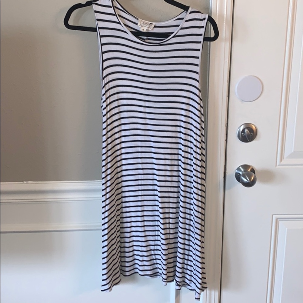 Dress - Picture 2 of 4